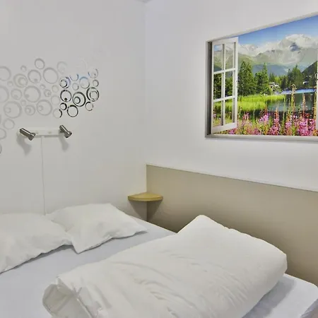 Des Jardins, Wifi, Centre Luchon