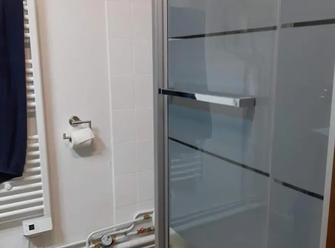 Daire Des Jardins, Wifi, Centre Luchon *