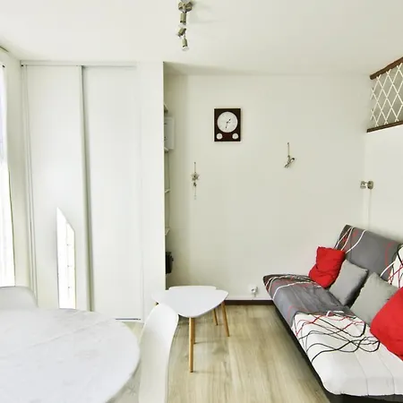 Апартаменты Des Jardins, Wifi, Centre Luchon Bagneres-de-Luchon