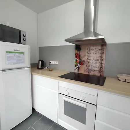 Apartment Des Jardins, Wifi, Centre Luchon *