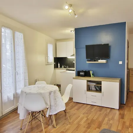 Des Jardins, Wifi, Centre Luchon Апартаменты *