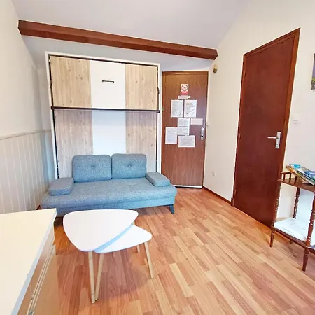 Апартаменты Des Jardins, Wifi, Centre Luchon *