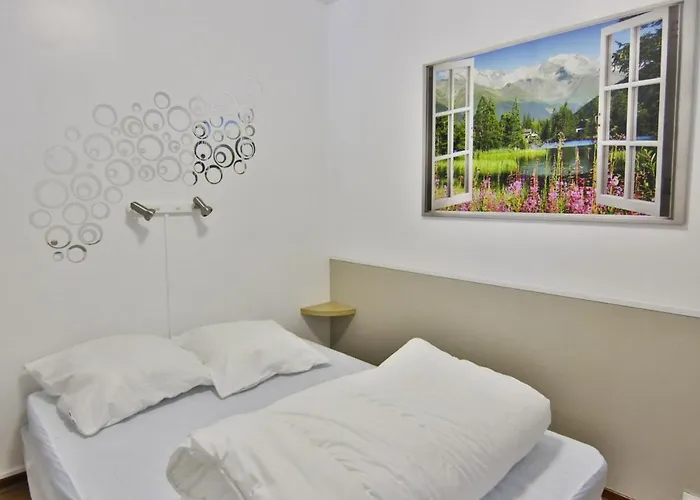 Des Jardins, Wifi, Centre Luchon