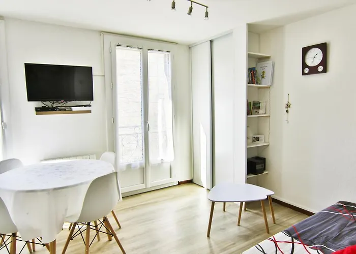 Des Jardins, Wifi, Centre Luchon 公寓